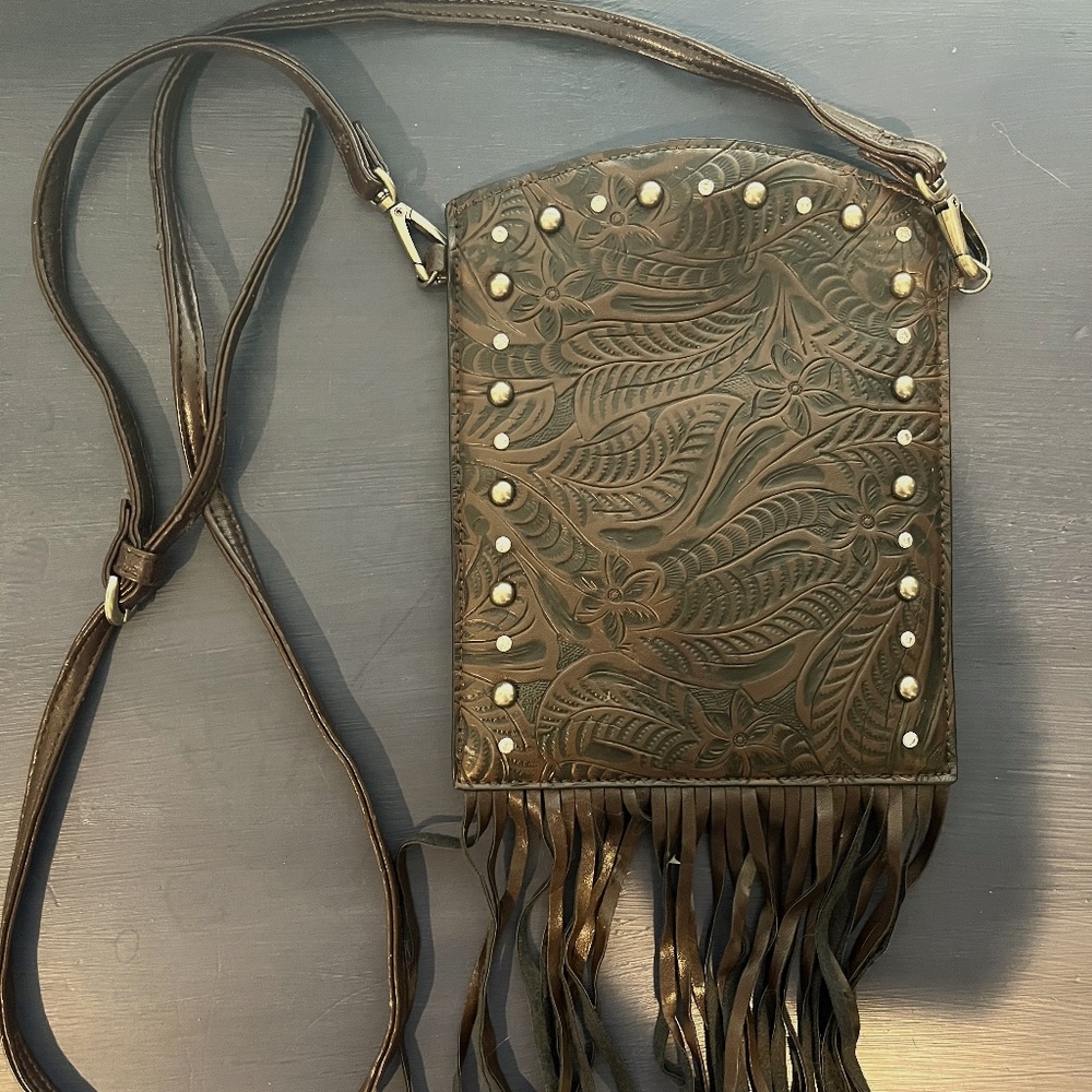 Western crossbody with fringe